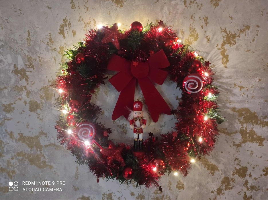 Wianek świąteczny świecący