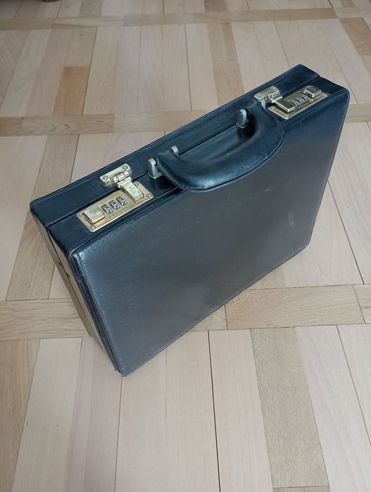 Neseser, teczka, walizka. Mały l. 80-90 vintage