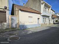 Moradia T2 Rés-do-Chão com Logradouro e Terraço – Alcains