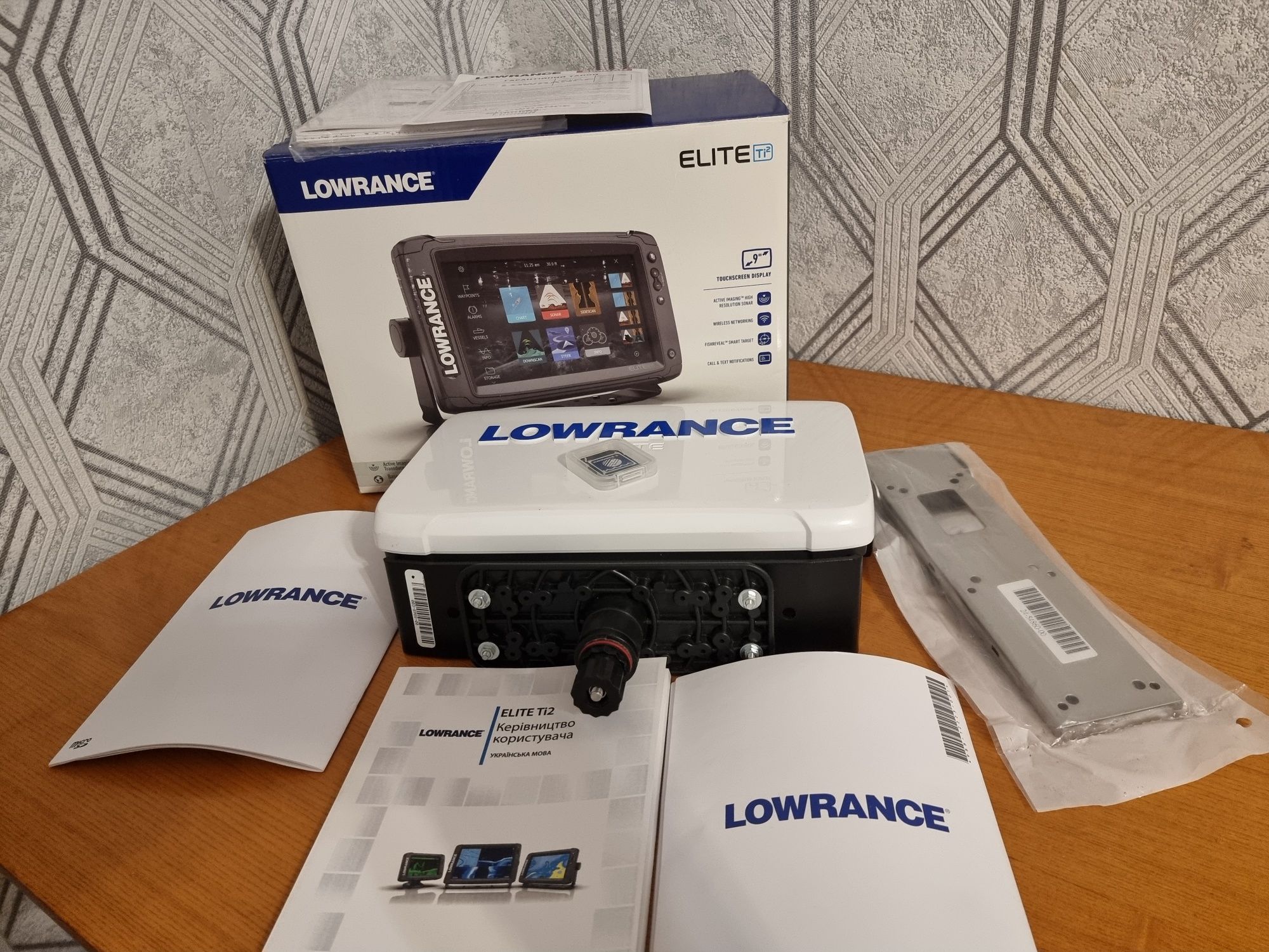 Ехолот/картплоттер Lowrance Elite-9Ti2 Active Imaging 3-in-1