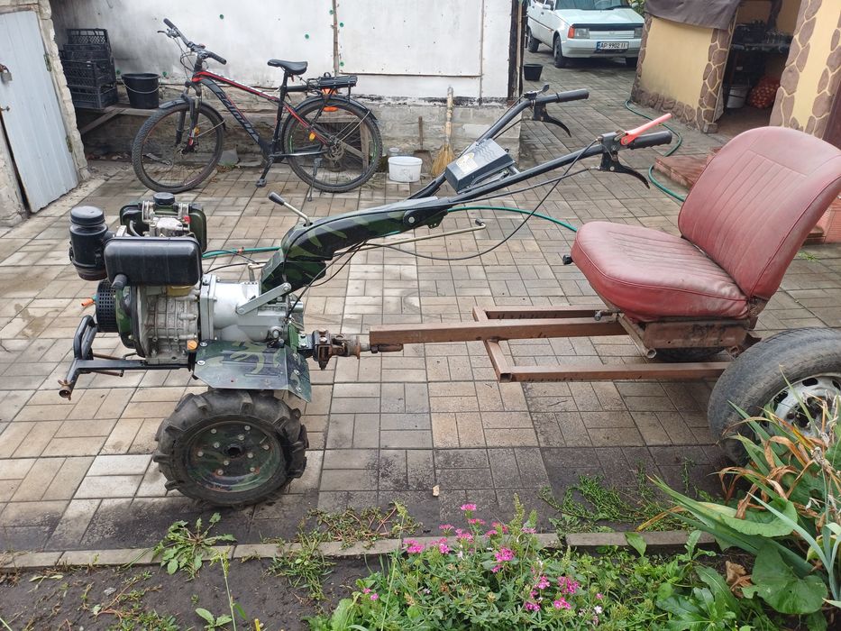 Продам мотоблок Зірка з адаптером.