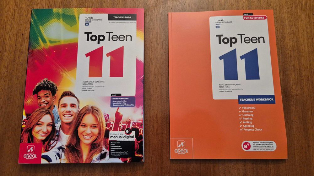 Vendo Dossier do Professor e Manual de Inglês TOP TEEN, 11º Ano - NOVO