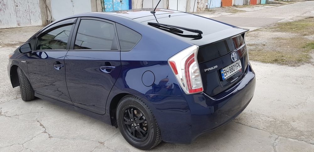 Тоyota Prius 30 2015 гибрид