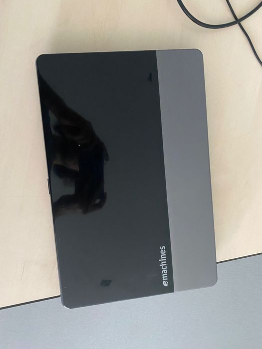 Ноутбук Emachines e440