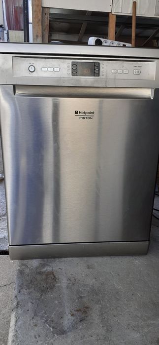 Máquina de lavar loiça Hotpoint Ariston
