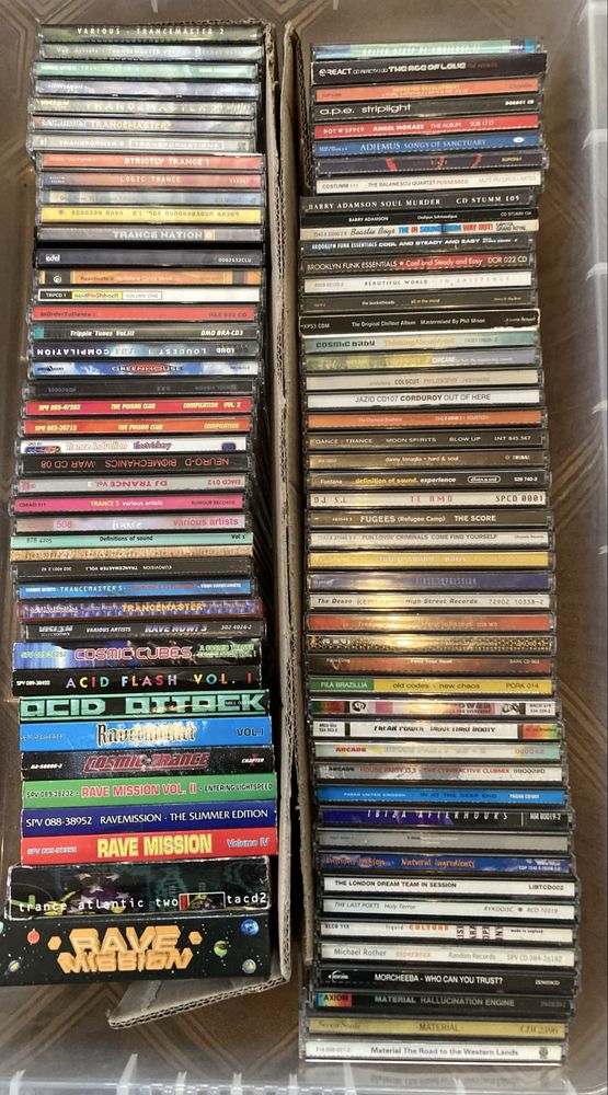 Cds vários em otimo estado