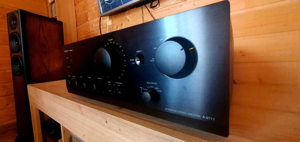 Onkyo Integra A-9711
