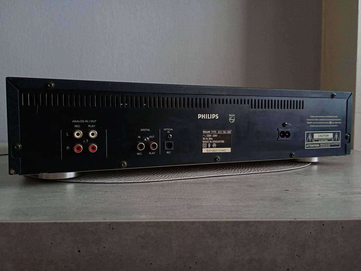 Magnetofon cyfrowy Philips DCC 730