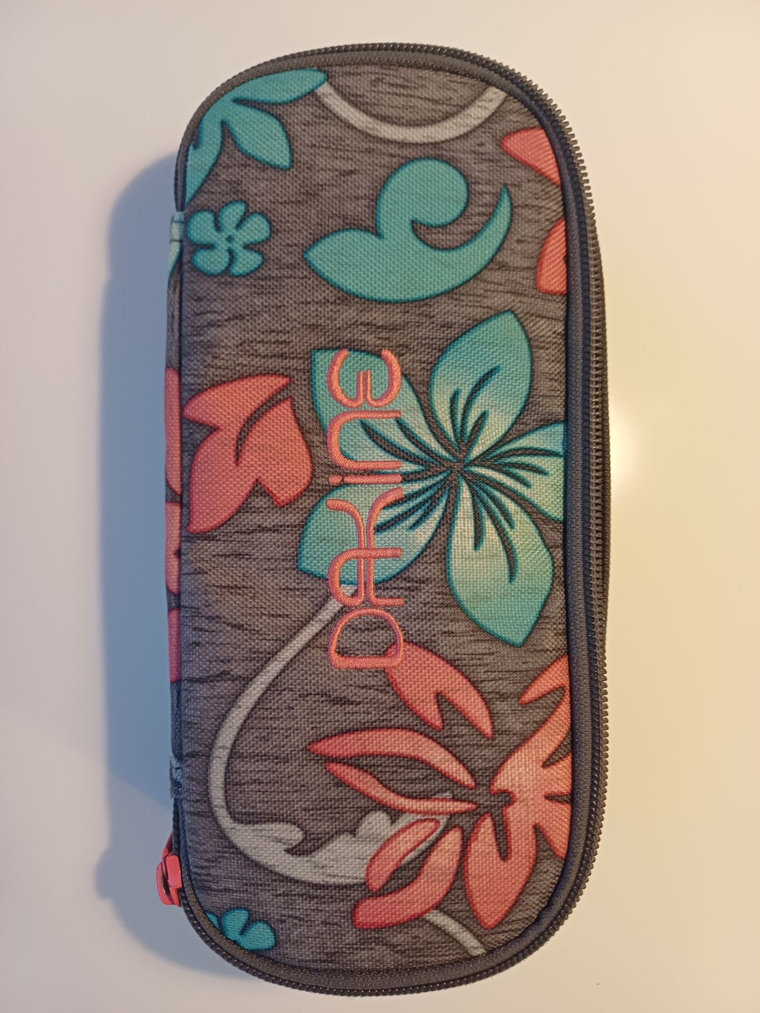 Dakine Frankie Mochila 26L e Estojo Escolar em ótimo estado