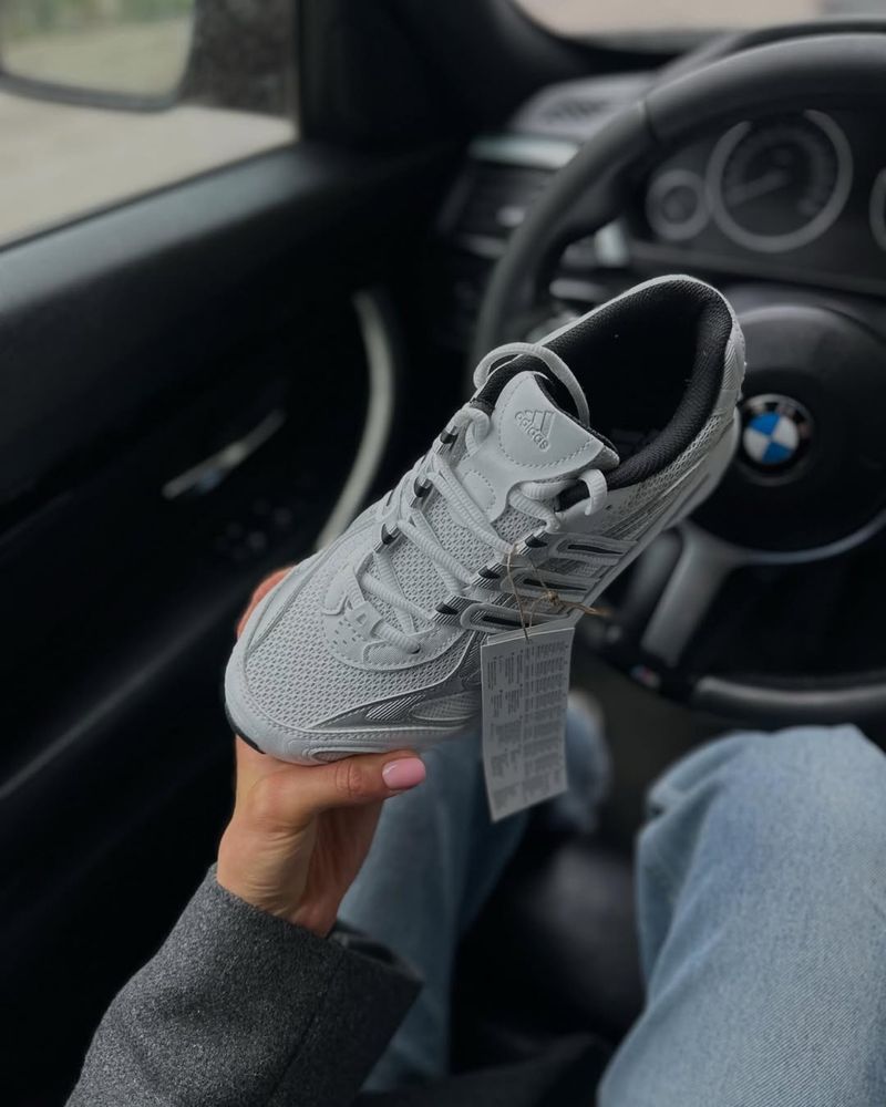 Оригінальні кросівки Adidas Temper run 2 IH0402