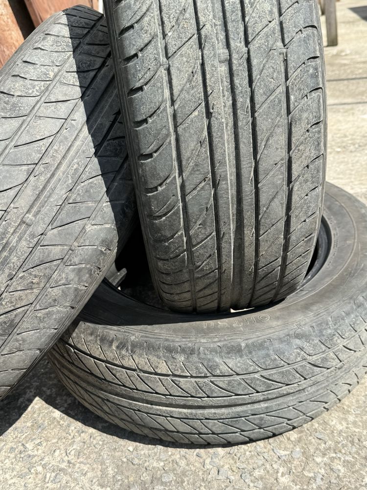 Продам шини літо 235/60 r18 -3шт.