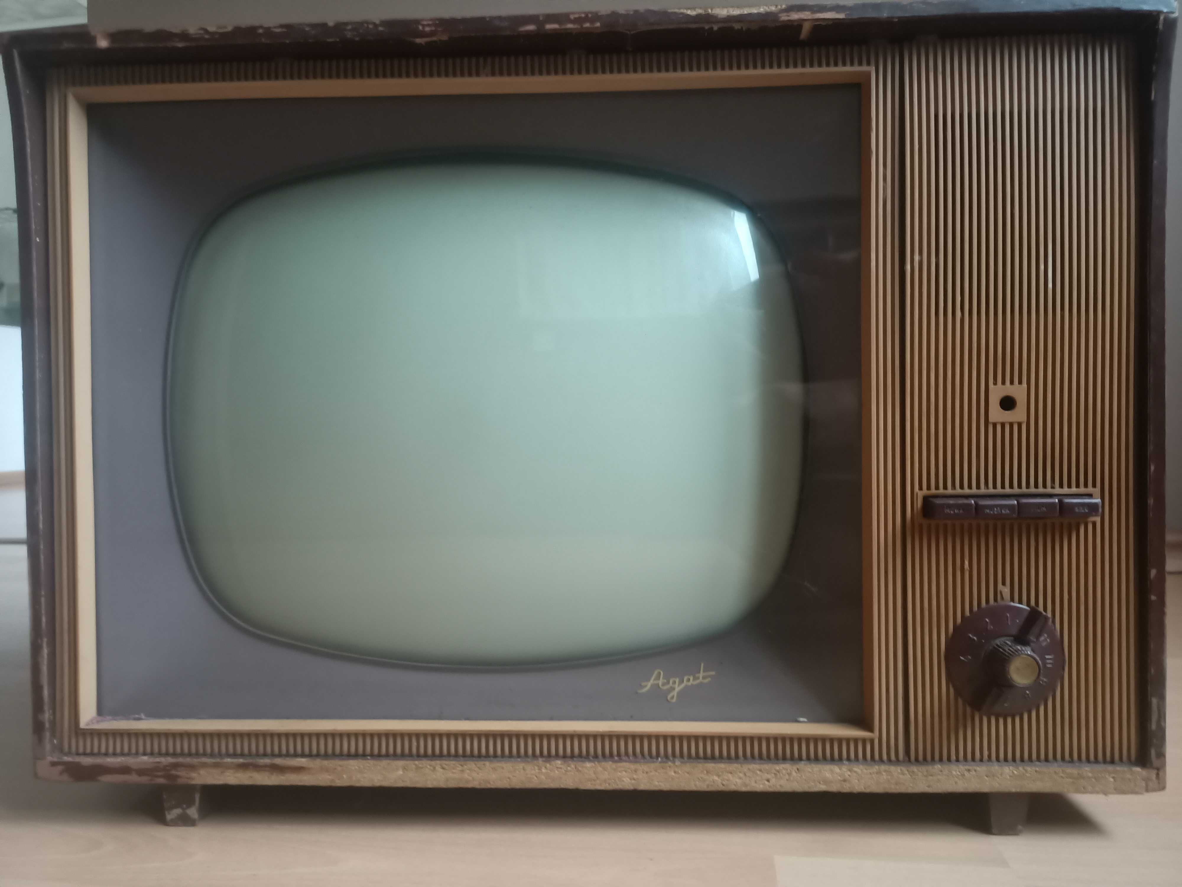 Telewizor Agat. PRL rok 1965.