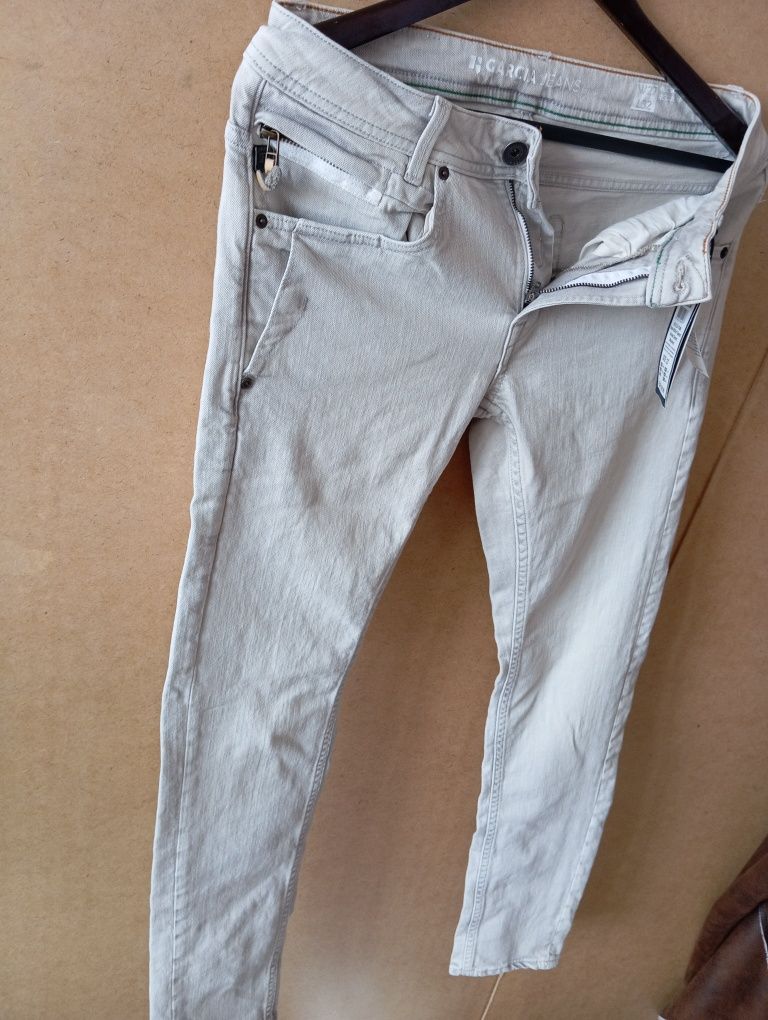 Gracia Nowe 27/32 jeans Russo model spodnie slim leg traped