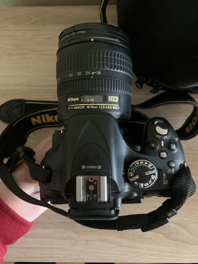 Продам фотоаппарат Nikon D5200