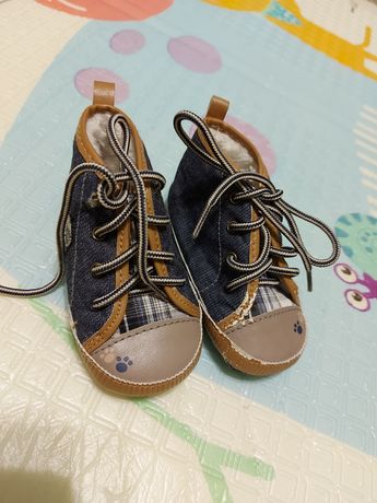 Первая обувь,  детские пинетки