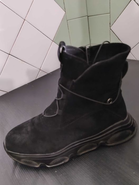 Жіночі зимове взуття