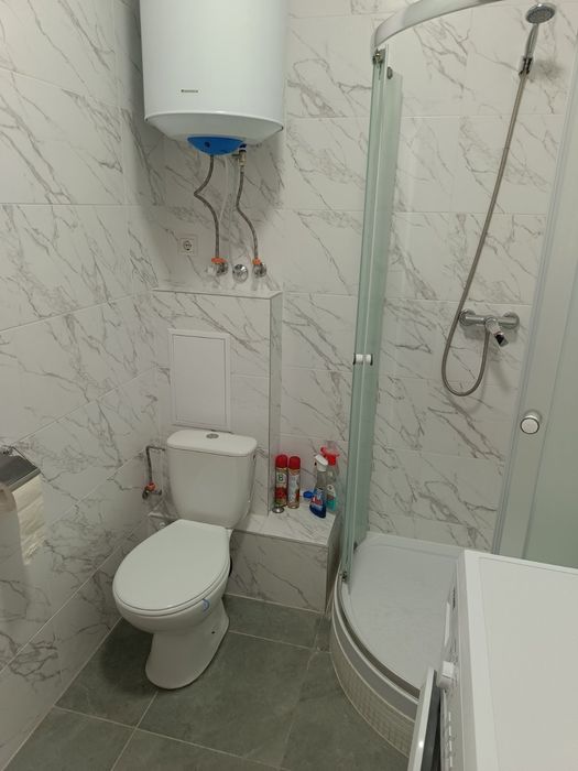 Продам терміново однокімнатну квартиру в Броварах район парку.