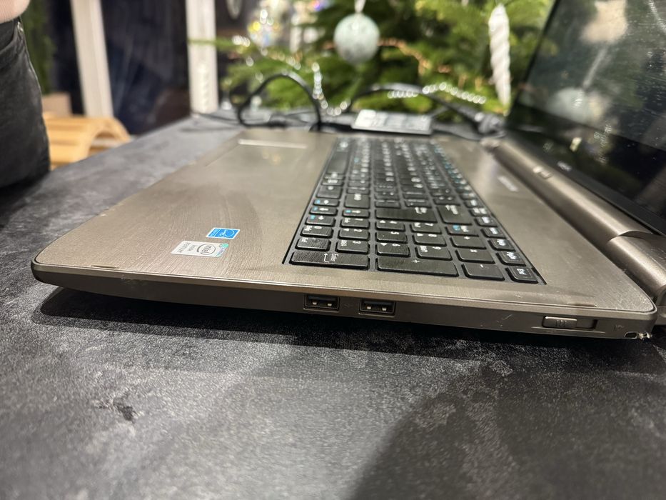 Laptop Medion Akoya