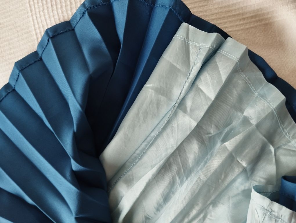 Niebieska spódnica midi, plisowana, wiosenna r.M/L