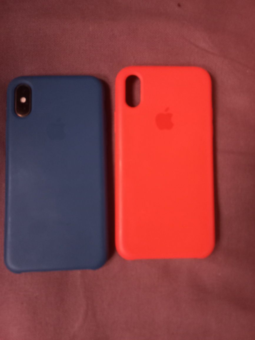 Продам IPhone XS 10