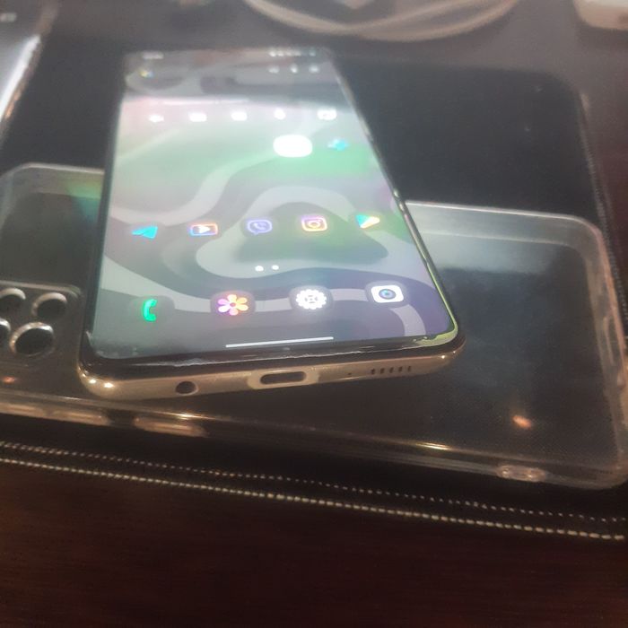 SAMSUNG A51,  6/128 Гарний стан