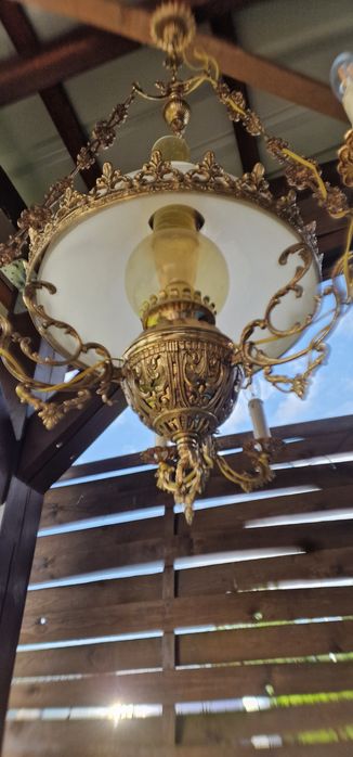 Stara lampa wisząca