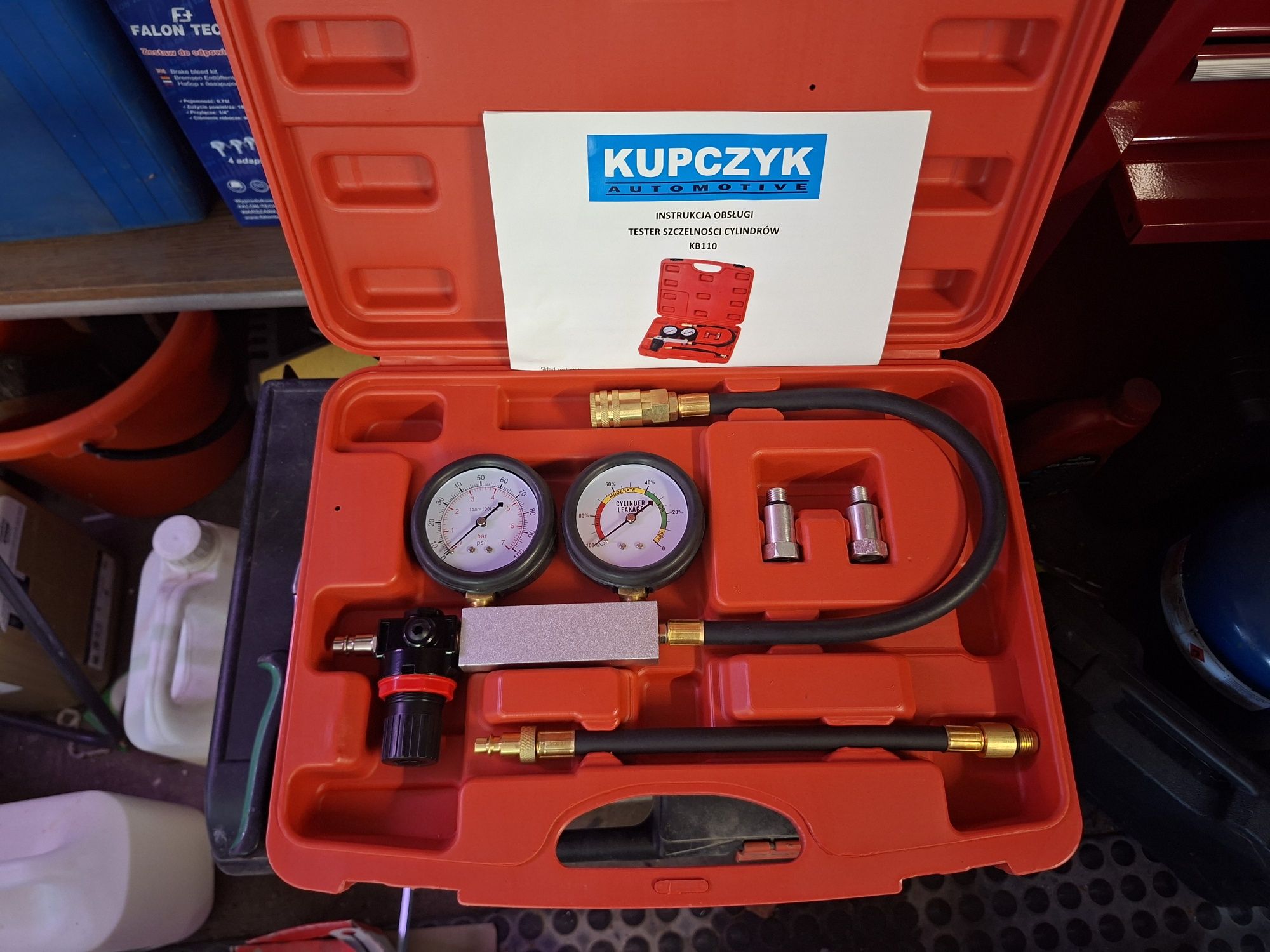 Tester szczelności cylindrów.