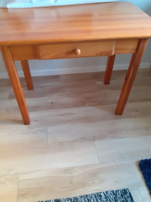 Stół kuchenny drewniany
