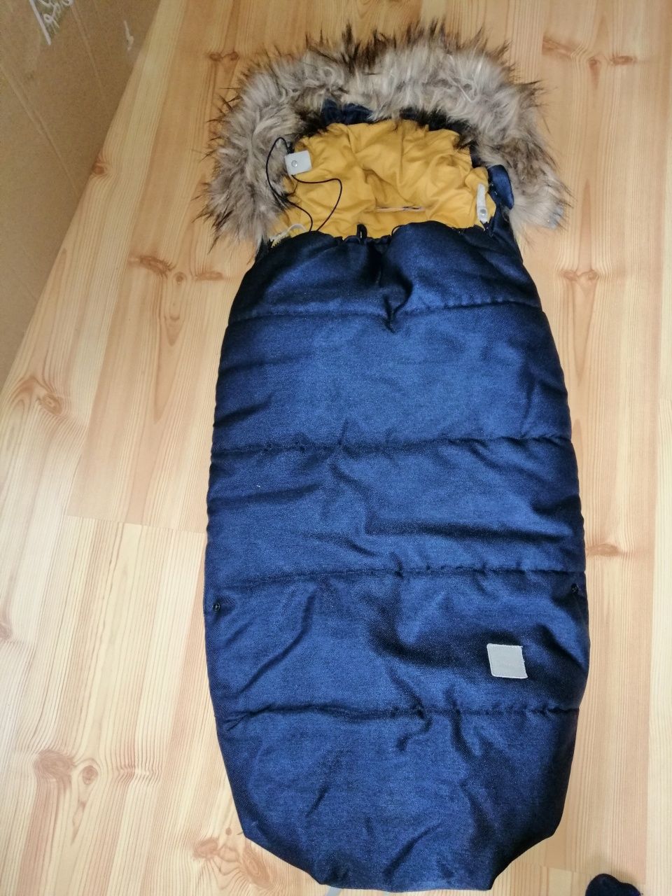 Beztroska śpiworek  duży 15/36 m, poduszka, futro, rękawiczki