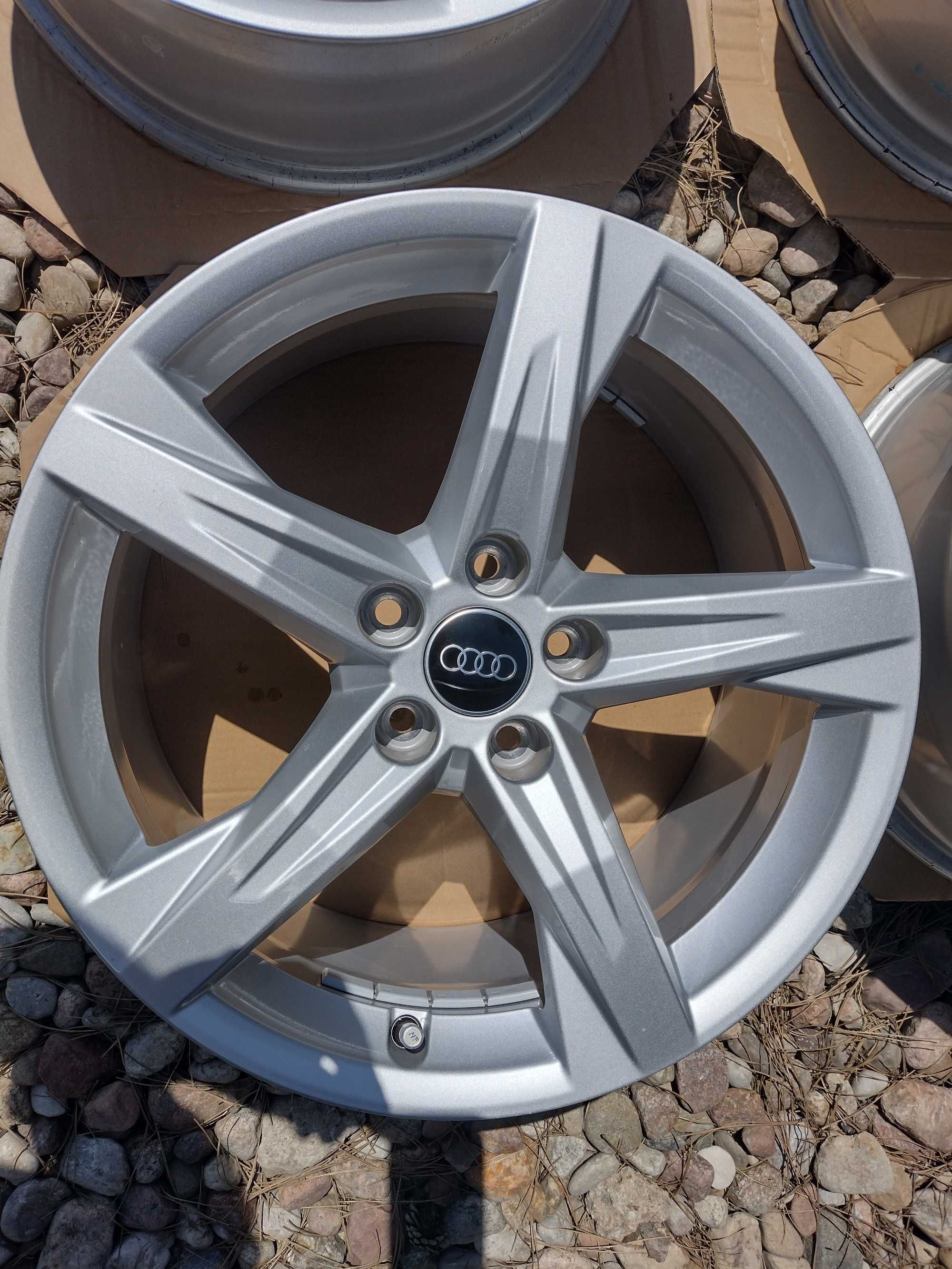 4× Felgi aluminiowe oryginalne Audi OE 18" 5x112 ET 39 z nowego auta