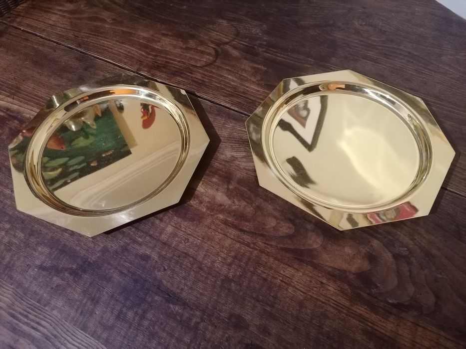 Marcadores mesa latão