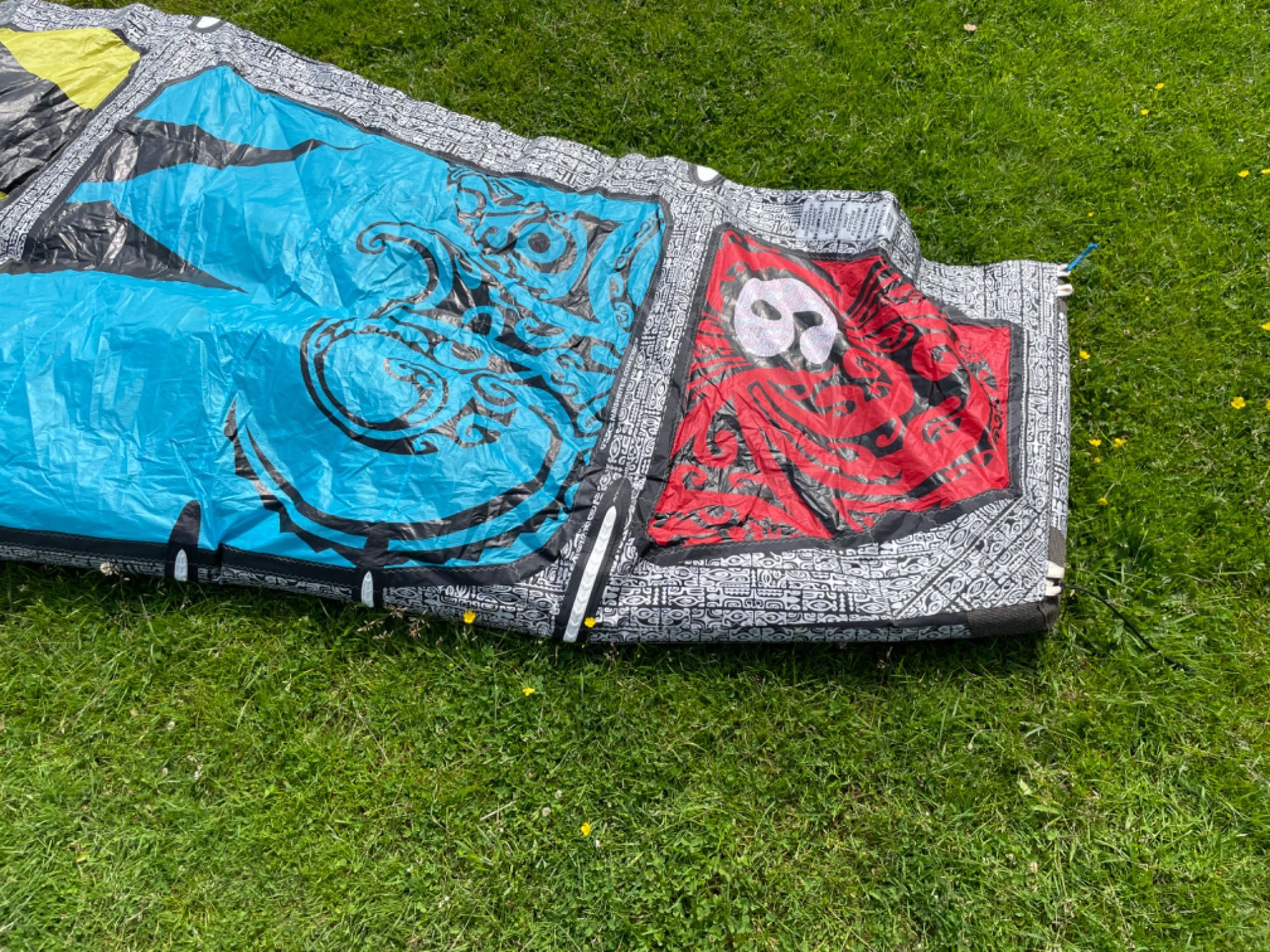 Latawiec kitesurfing NAISH TORCH 9 m +plecak uszkodzony