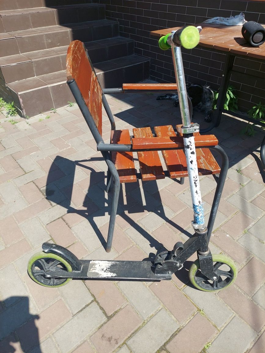 Самокат-скутер Nixor до 100 кг. 18см колеса б/в