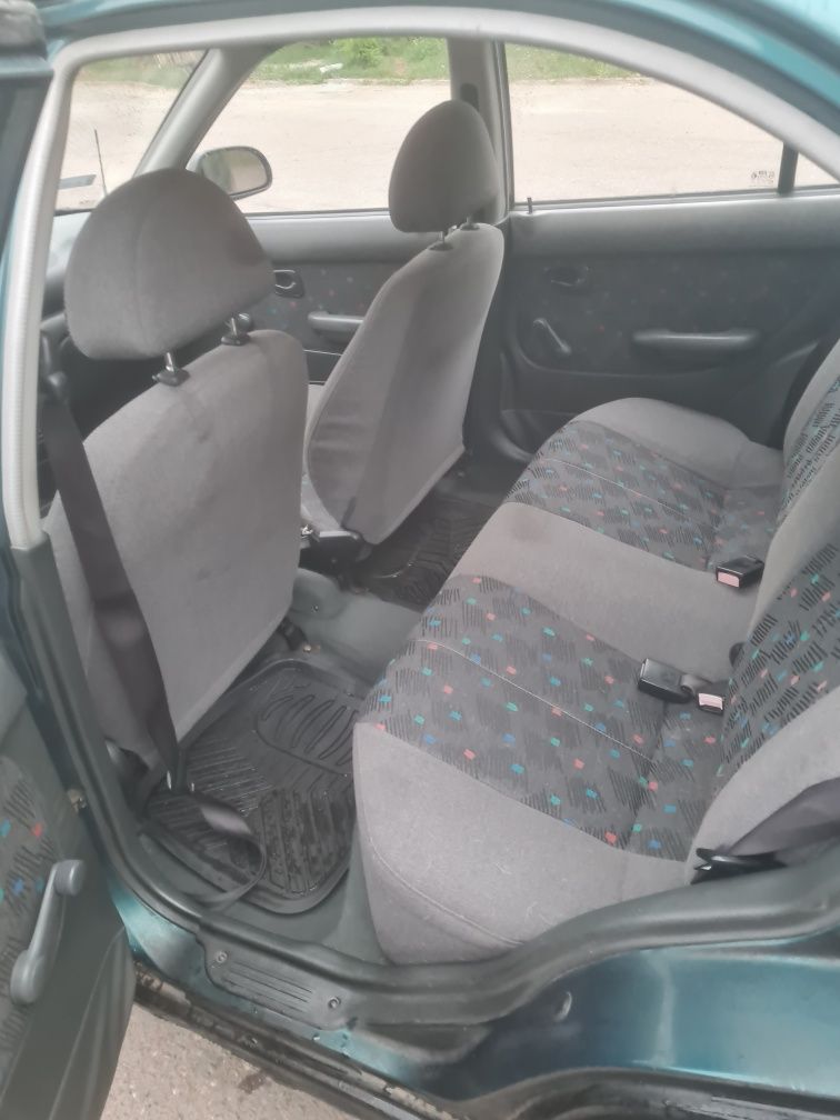 Hyundai Accent 1.3 benzyna 2000 rok 101 tys przebiegu możliwa zamiana