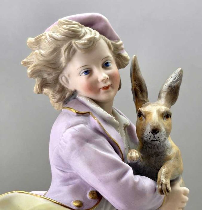Porcelanowa figurka Alicja w krainie czarów  XIX wiek unikat