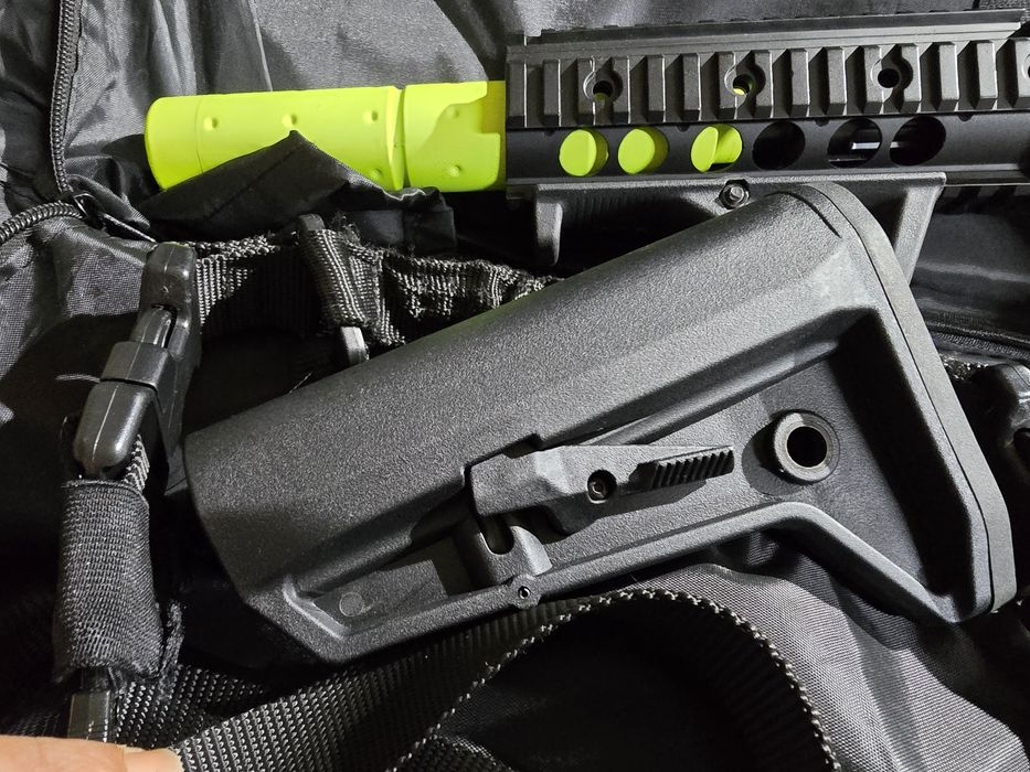 Airsoft M4 CYMA Platinum