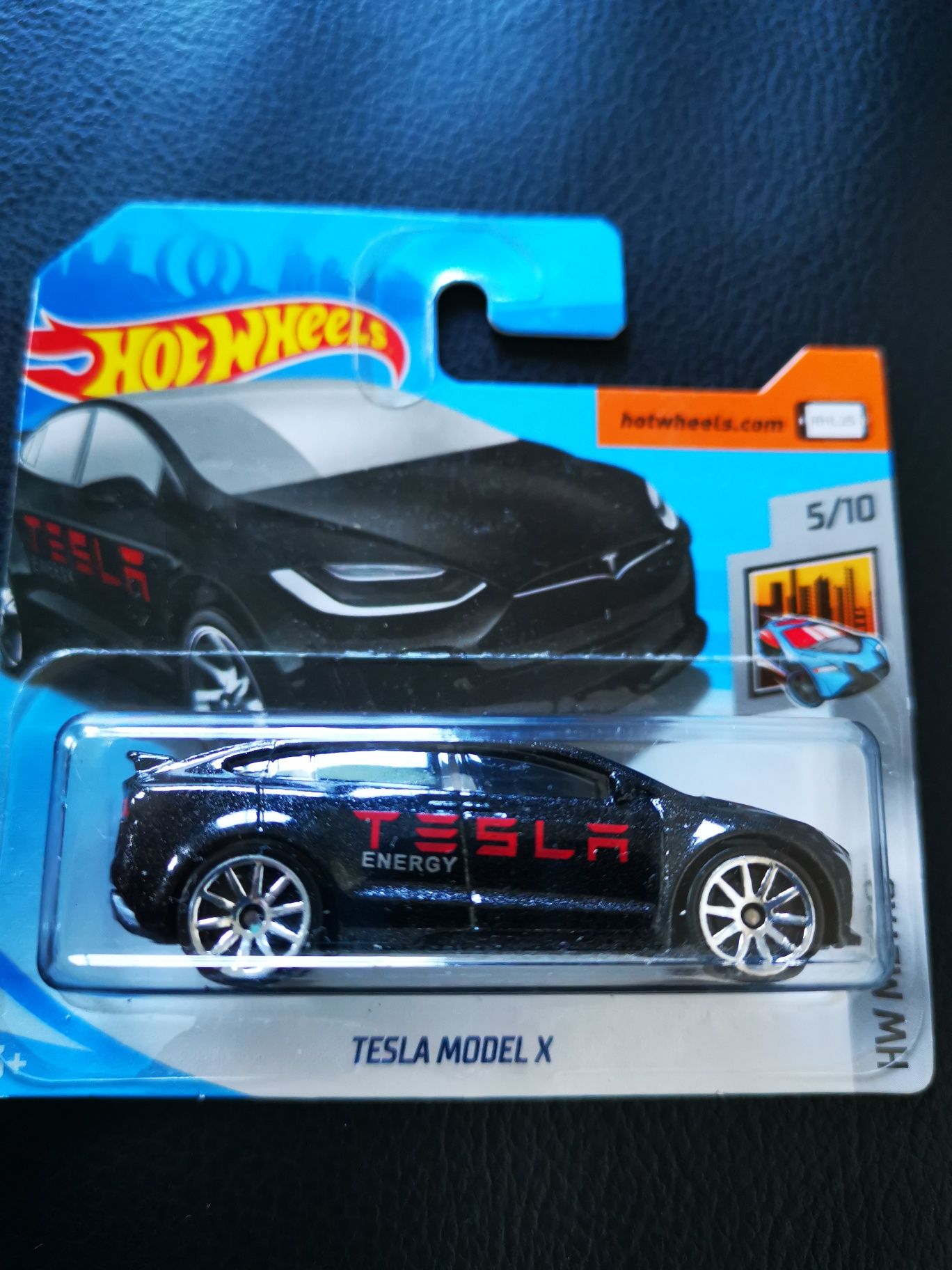 Tesla model S hot wheels novo com portes incluídos