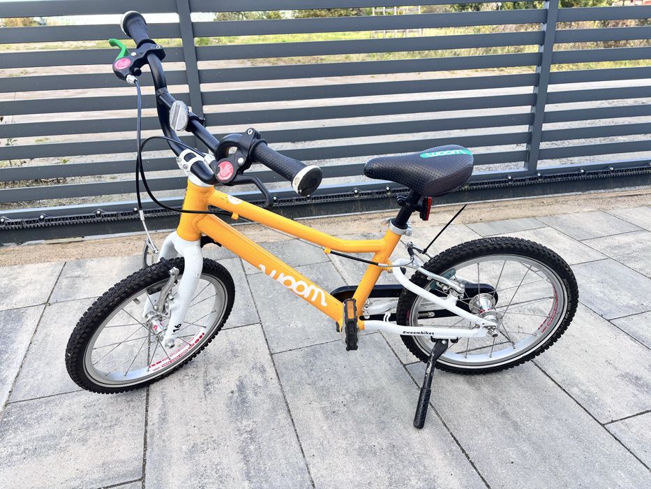 Woom 3 w kolorze żółtym z nozka