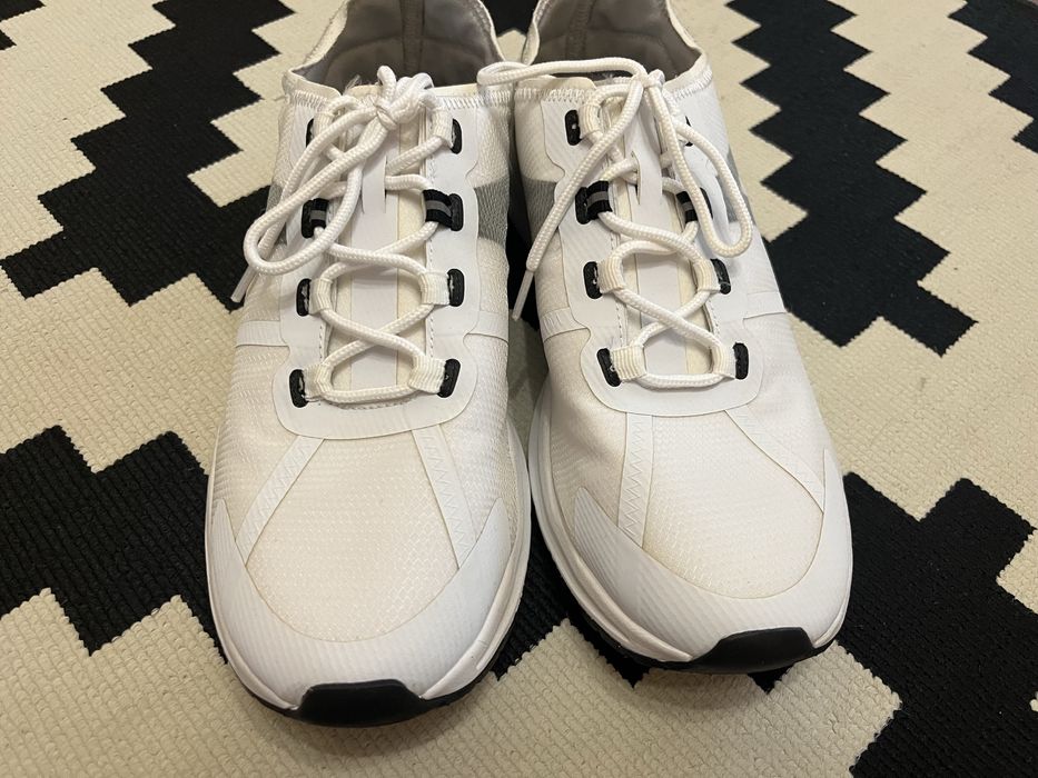 Чоловічі кросівки