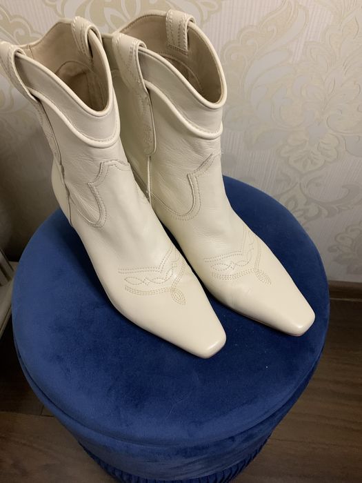 Козаки шкіряні Sam Edelman