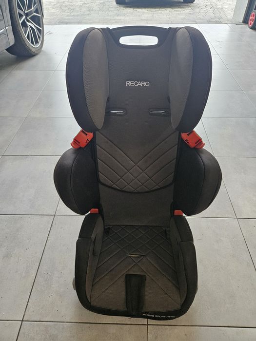 Fotelik Recaro Young Sport Hero 15-39 kg