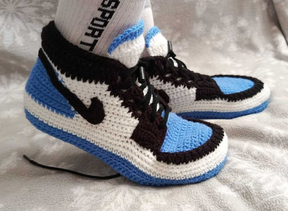 szydełkowane sneakersy. Buty do domu. Rozmiar ok 38-39