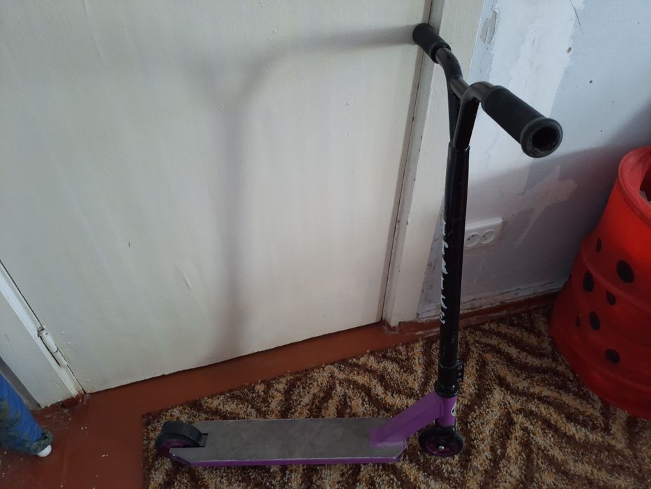 Самокат трюковий