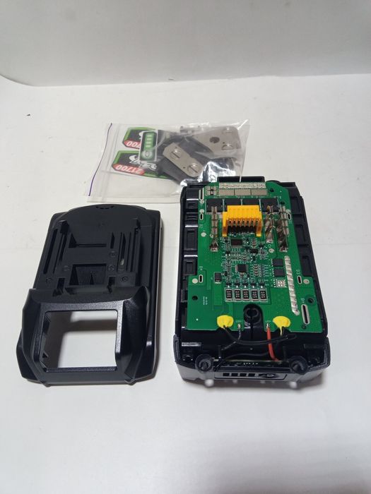 Корпус аккумулятора 18(20) вольт(18650 21700)