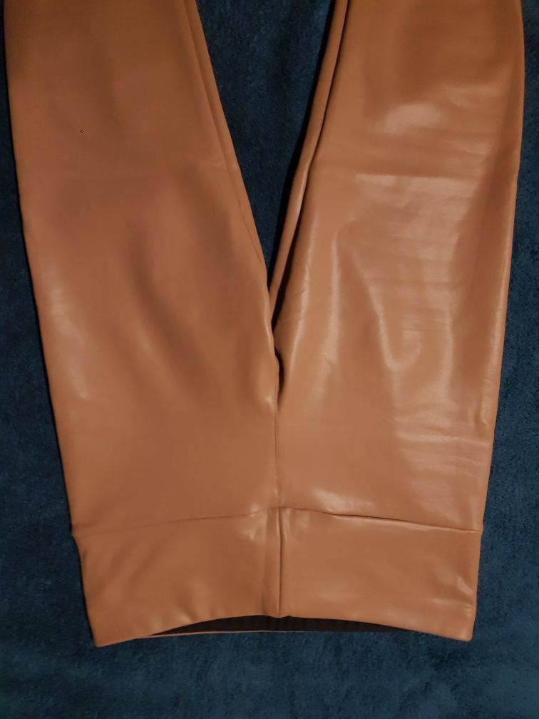 Spodnie legginsy ocieplane camel 36 jak nowe