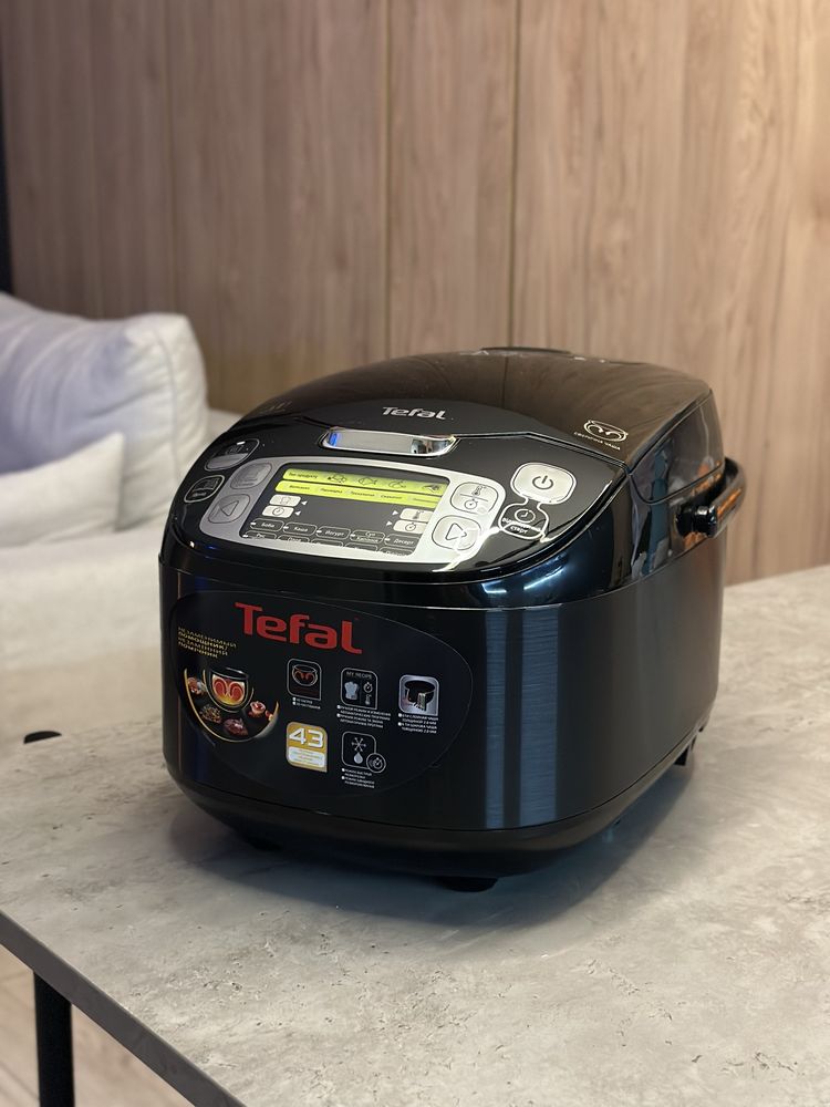 Мультиварка Tefal FUZZY LOGIC RK815834