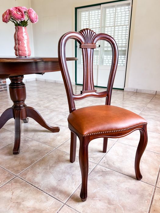 Cadeiras de jantar em pele e madeira maciça (entrega gratuita)