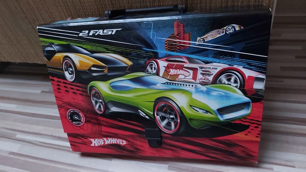 Teczka r raczka A 4  hot wheels
