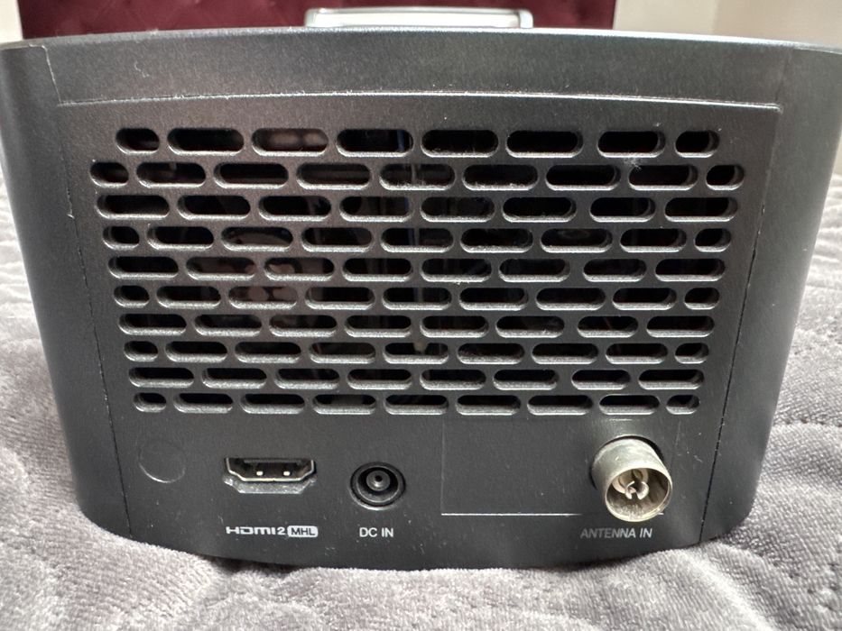 Projektor LED LG PF 1000U krótkiego rzutu UST FullHD 3D