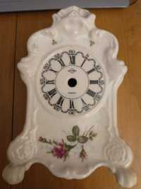 pojemnik porcelanowy w kształcie  zegara